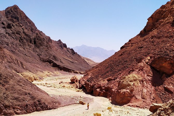 Jeep tour adventure Eilat mountains - Mount Yoash and the four-country view