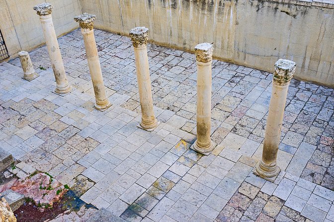 Jerusalem Half-Day Tour from Tel Aviv: Holy Sepulchre and Western Wall - Entering the Old City through its quarters