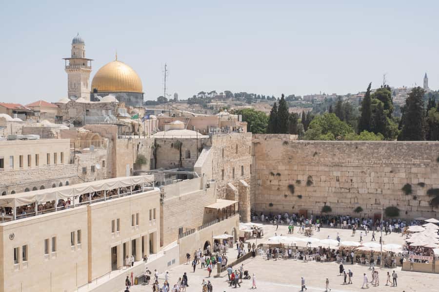 Jerusalem: Tour with Private Guide - Time, walking effort, and meeting arrangements