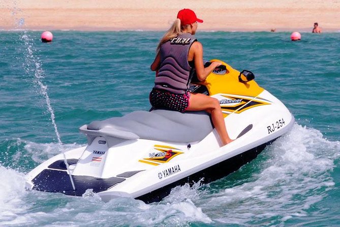 Jet Ski Ride - Choosing a solo or tandem craft
