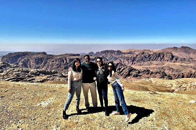 Jordan Tour: Private Driver - Luxurious car - The car, comfort, and group value