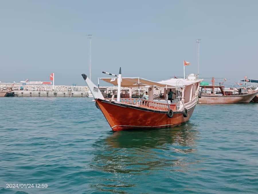 Khasab: Dhow Cruise with Lunch, Dolphin Watching& Snorkeling - Getting from Khasab to the dhow