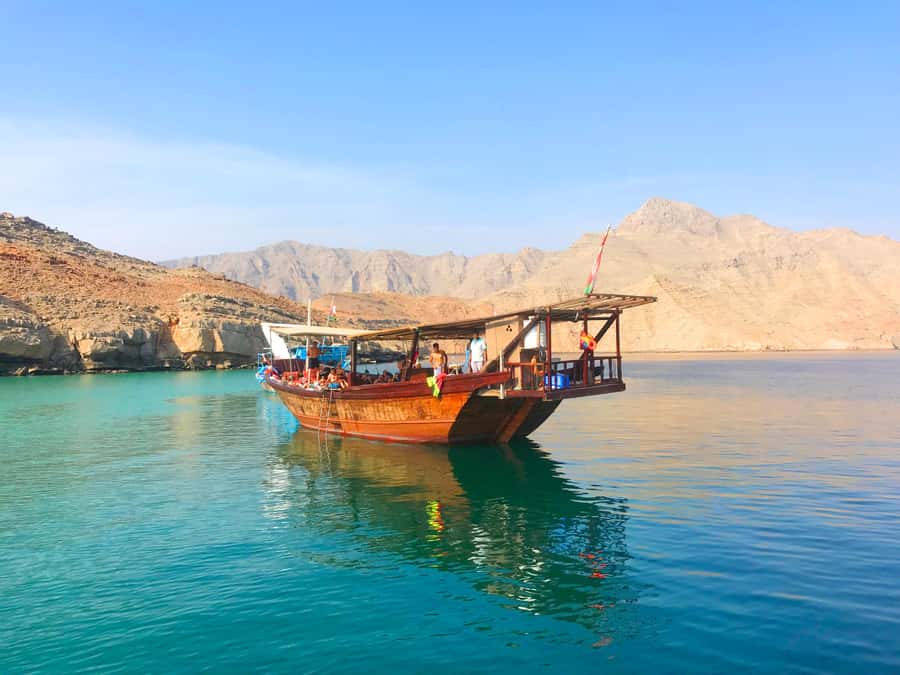 Khasab: Dolphin Watching Day Tour with Snorkeling & Lunch - Lunch on the dhow, with more than just a sandwich