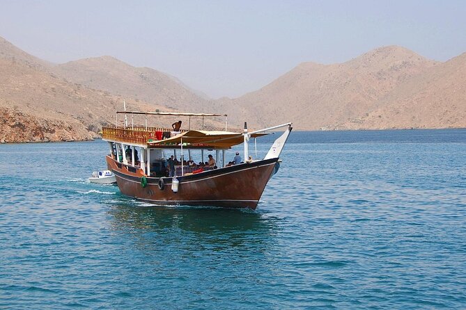 Khasab Musandam Full Day dhow cruise with lunch and Snorkeling - Lunch, drinks, and a relaxed middle of the day