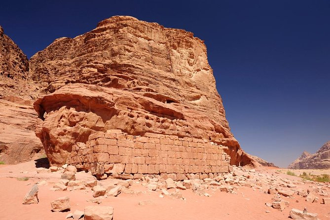 Lawrence's House Jeep Tour (5 hours) - The Nabatean Temple and Rum village