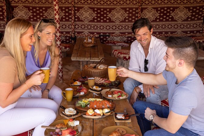Luxury Hot Air Balloon, Land Rover Defender & Michelin Breakfast - Falconry with a story about the desert