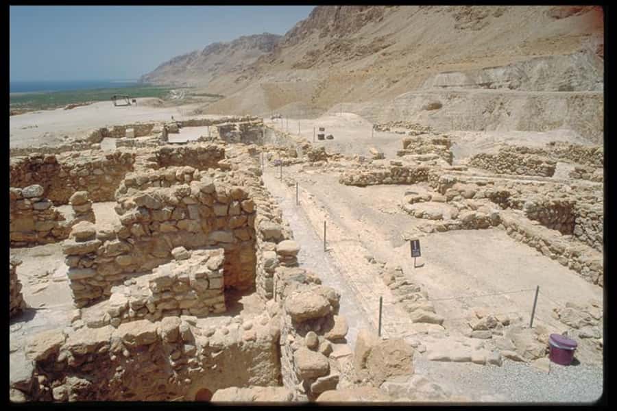 Masada Dead Sea: Small Group Tour from Tlv INCL. ENTRY FEES - A sales stop before the main sights