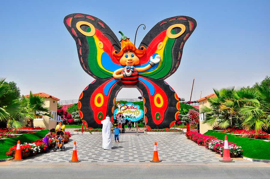 Miracle Flora & Fauna Marvels at Miracle Garden - Walking into Miracle Garden