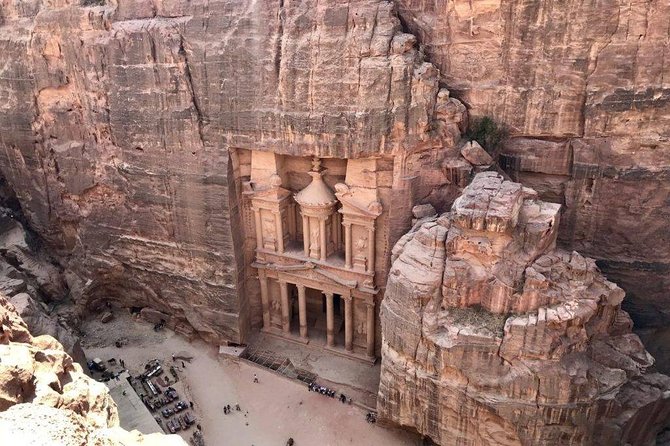 Multi day tour in Jordan - 08 Days - Day 2: Ajlun Castle and the Roman streets of Jerash
