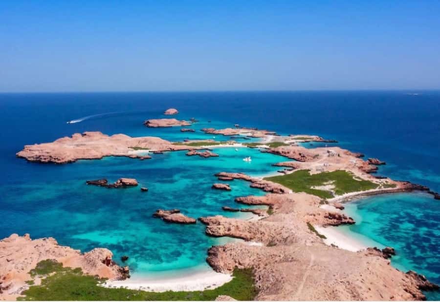 Muscat: Daymaniyat Islands Snorkeling Trip with BBQ Lunch - Why Daymaniyat Islands are worth the boat ride