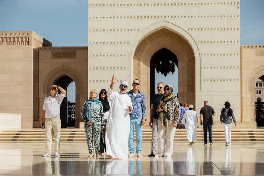 Muscat: Full-Day City Tour - Qurum’s green pause