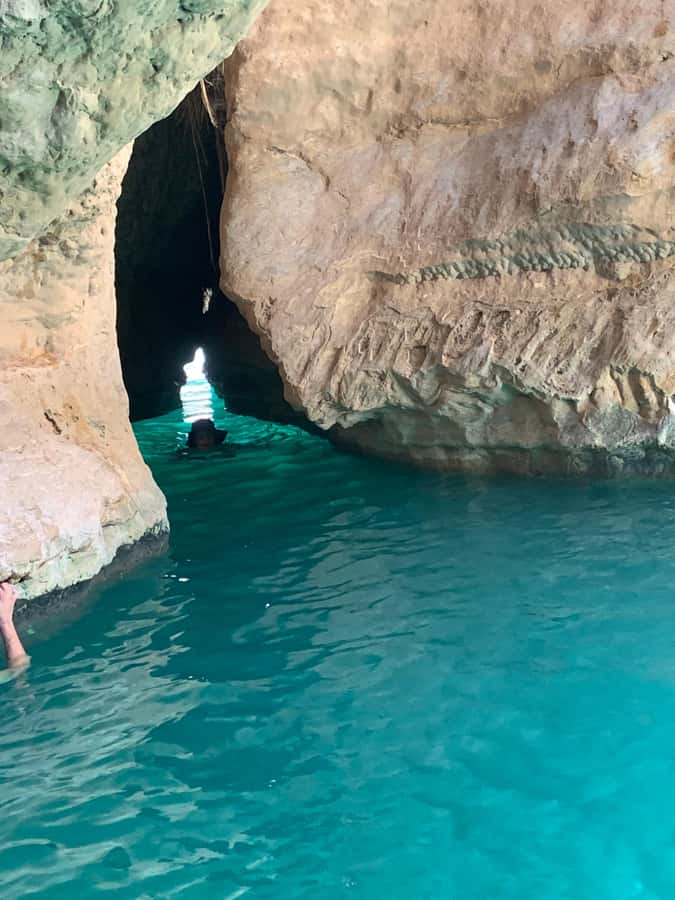 Muscat: Full-Day Wadi Shab & Bimmah Sinkhole Private Tour - Bimmah Sinkhole gives the day a second look