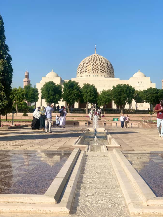 Muscat: Group City Tour with Pickup and Lunch or Dinner - Bait Al Zubair Museum Explains Omani Life
