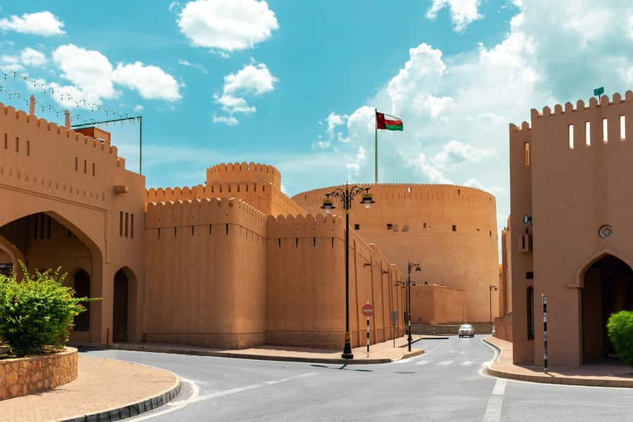 Muscat: Half-Day Sightseeing Essentials Tour and Audio Guide - Getting started at Shatti Al Qurum