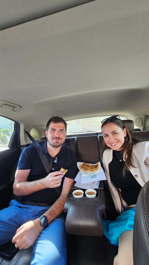 Muscat: Omani Food Tour with Shuwa & Halwa - What the guides add beyond the food