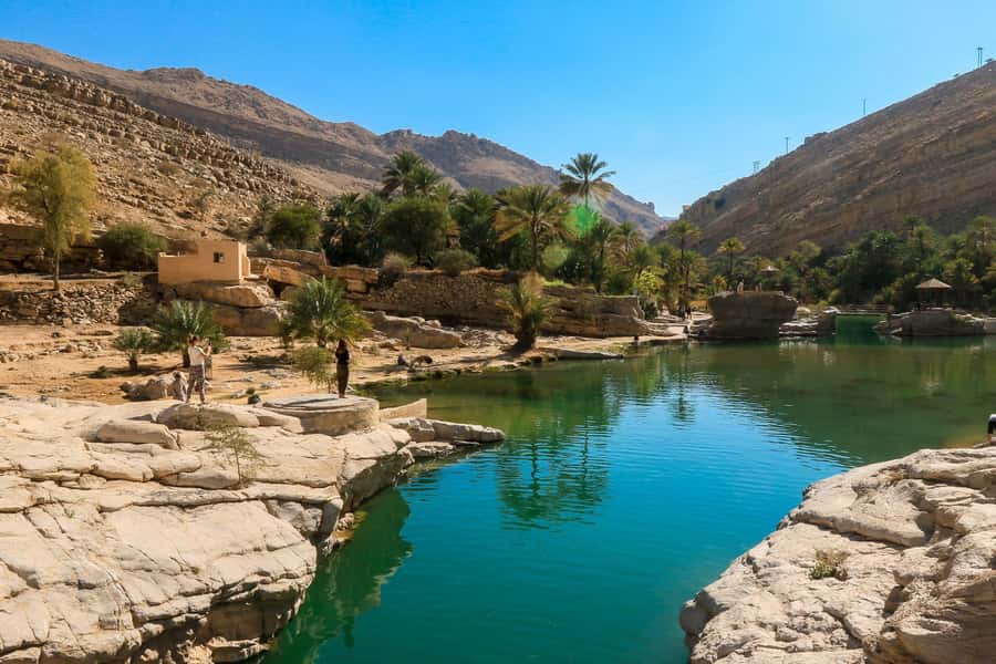 Muscat: Southern Treasures & Wadi Shab Tour with Audio Guide - Why Wadi Shab is the star of this Muscat day trip