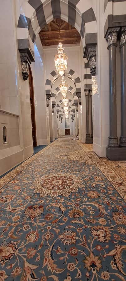 Muscat Tour - Half day - Sultan Qaboos Grand Mosque sets the tone