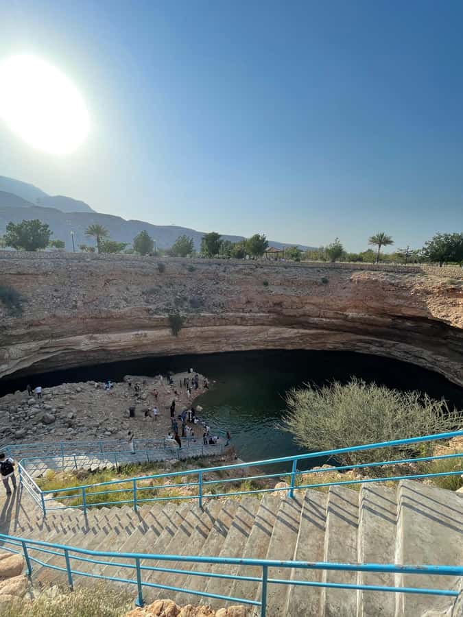 Muscat: Wadi Shab, Romantic Cave and Sinkhole Full-day Trip - The guide can make or break the outing