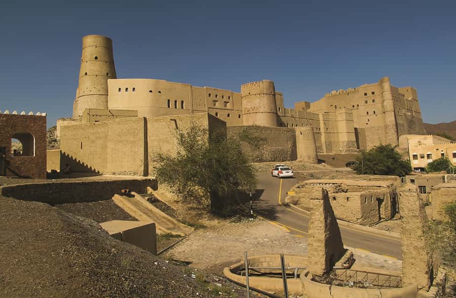 Nizwa Heritage & Culture Full Day Tour with Audio Guiding - Nizwa Souq and the city center