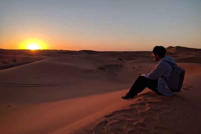 No Rush Desert Safari: 6-Hour Adventure & Inland Sea Relaxation - Sandboarding, with a short learning curve