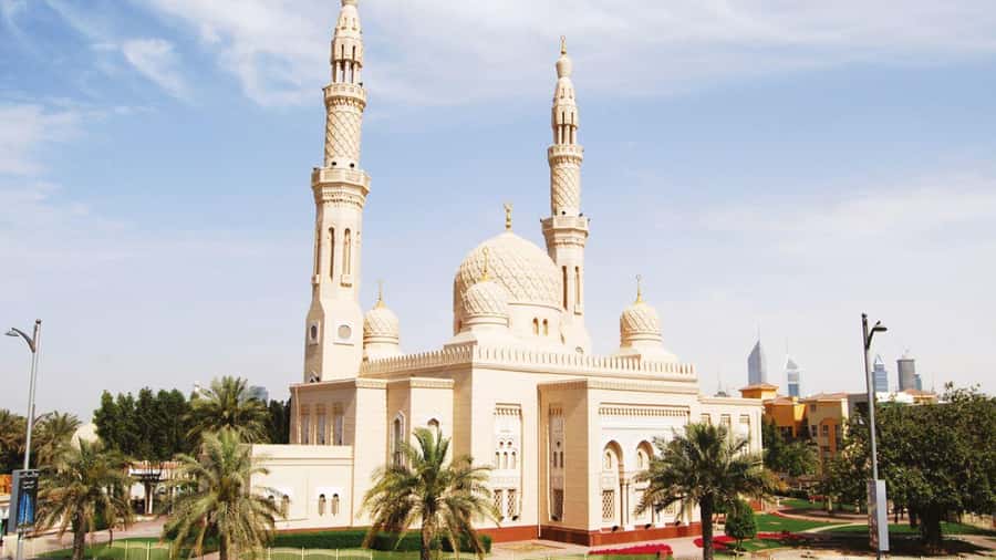 Old Dubai Heritage Tour: Souks, Mosques & more hidden gems! - An abra ride turns Dubai Creek into part of the story