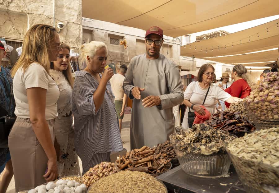 Old Dubai Historic Guided Tour: Creek, Street Food & Souks - Finishing among the Gold Souk displays