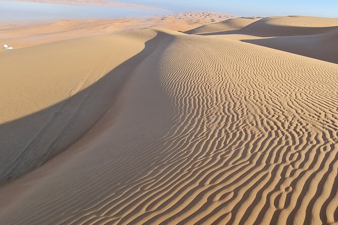 Oman Highlights: Wahiba Sands Desert & Wadi Bani Khalid Tour - Choosing the order and timing