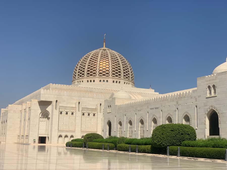 Oman: Private City Tour of Muscat with pick up/drop off - The Royal Opera House shows modern Oman