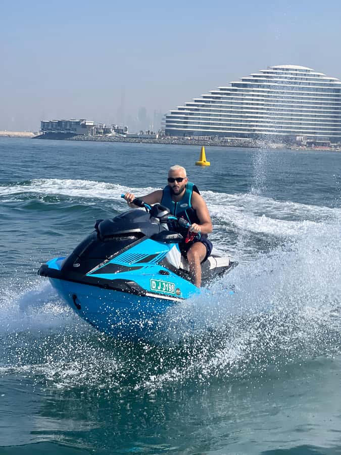 Palm Jumeirah: 1.5-Hour Guided Jet Ski Tour - Key points to know before you book