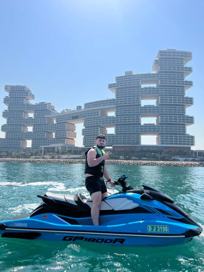 Palm Jumeirah: 1.5-Hour Guided Jet Ski Tour - What the full 90 minutes feels like