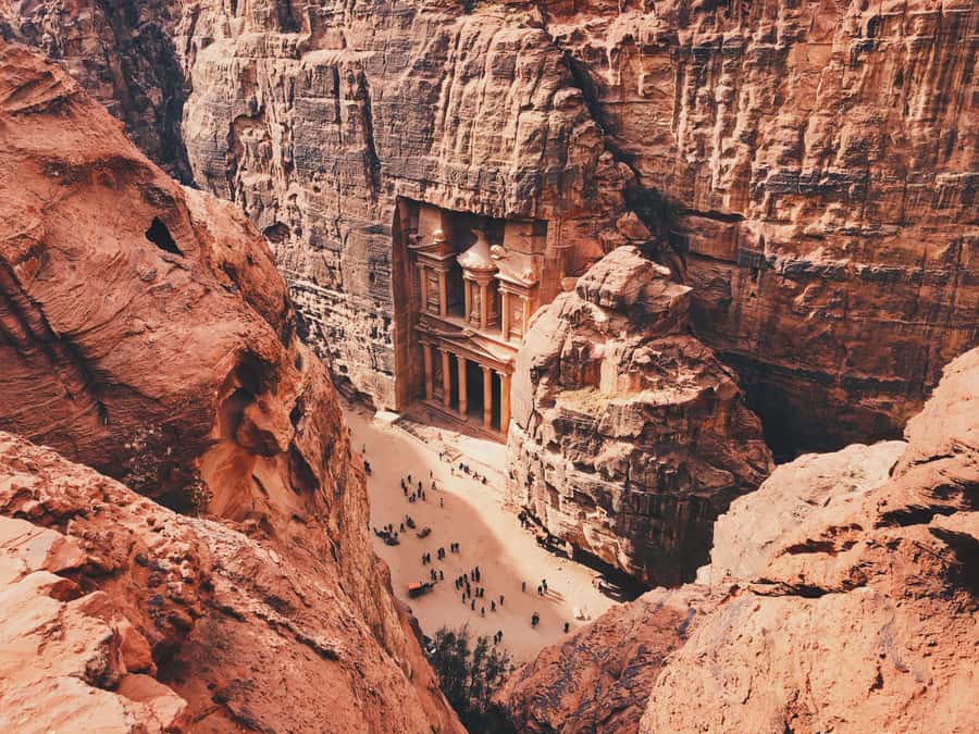 Petra & Wadi Rum: Full Day Private Tour with Hotel Pickup - Key points to know before booking