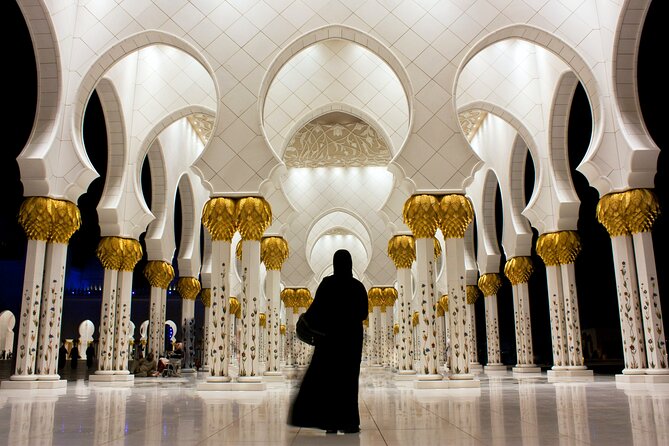 Premium Abu Dhabi Full-day City Tour in A 4x4 Private Vehicle - Ferrari World: understand the important limitation