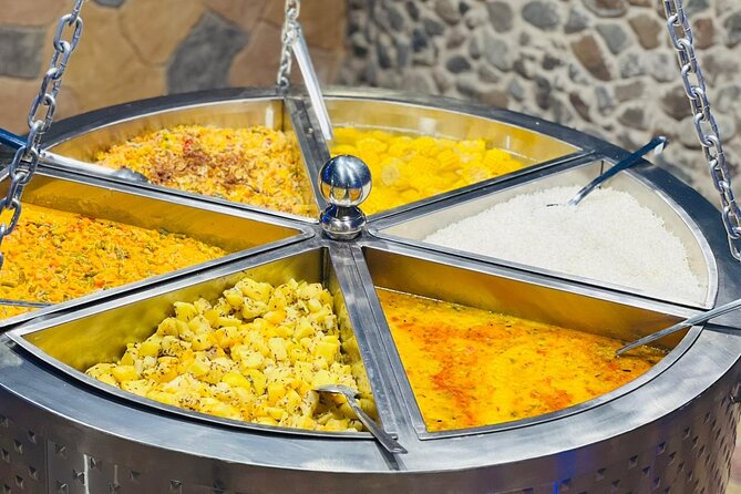 Premium Desert Safari, food Service with 4 alcoholics drinks - What the 4x4 dune ride is really like