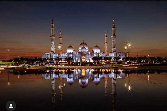 Premium Half Day Abu Dhabi Grand Mosque Tour from Dubai - The guides can make or break the morning