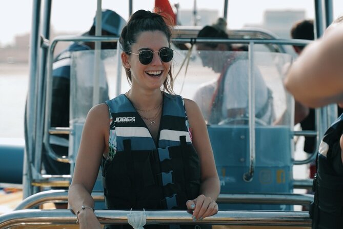 Private 60-min Group Tubing on Speedboat in Dubai - Guide service and the human side of the trip