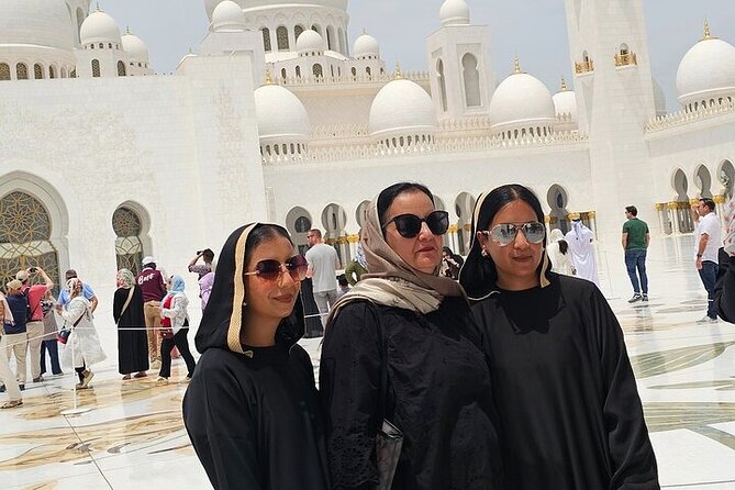 Private Abu Dhabi City Tour with Pick up from Dubai or Abu Dhabi - Why the Sheikh Zayed Grand Mosque makes this tour worthwhile