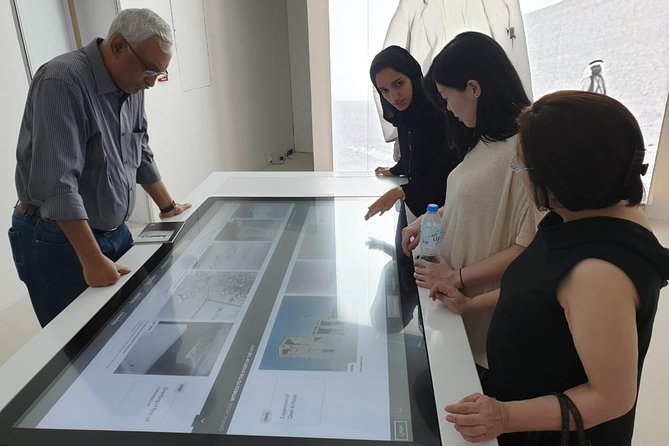 Private Abu Dhabi tour with Emirati Guide - Qasr Al Hosn: Abu Dhabi before the towers