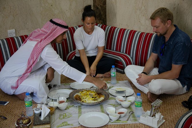 Private Abu Dhabi tour with Emirati Guide - How the private format affects the day