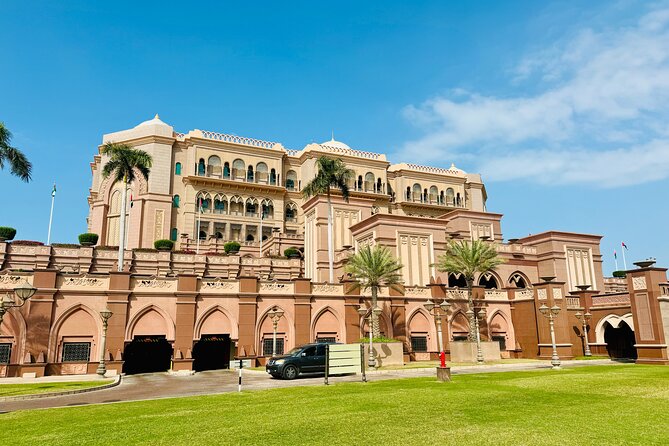 Private Abudhabi City Tour from Dubai - Abu Dhabi Dates Market: the most local-feeling stop