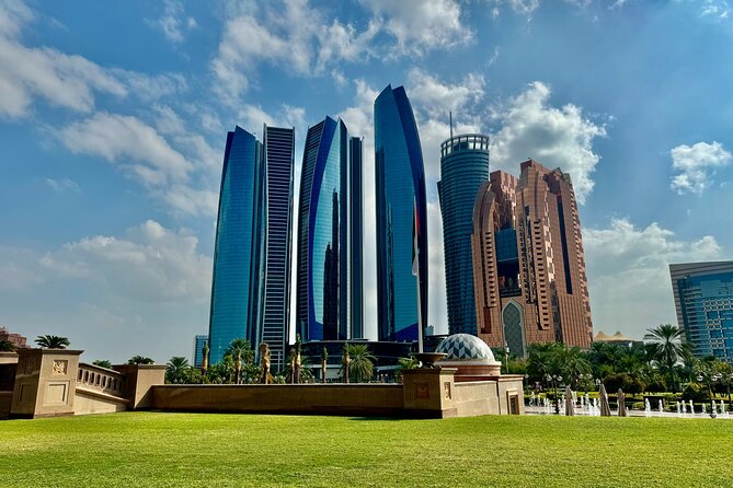 Private Abudhabi City Tour from Dubai - Ferrari World and the limits of a photo stop