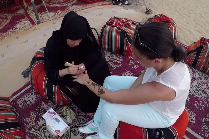 Private Adventure Red Dune Desert Safari With BBQ Dinner & Shows - Bedouin-style camp activities
