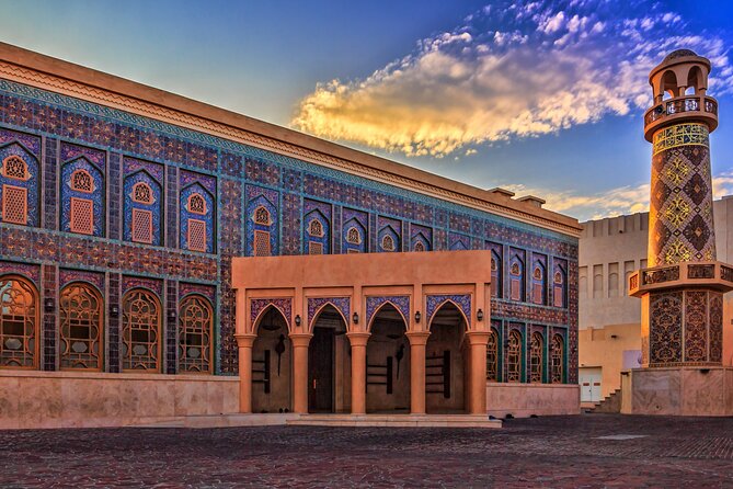 Private City Tour of Doha |Souq Wagif,Corniche,The pearl, Katara - How the Timing Affects Your Day