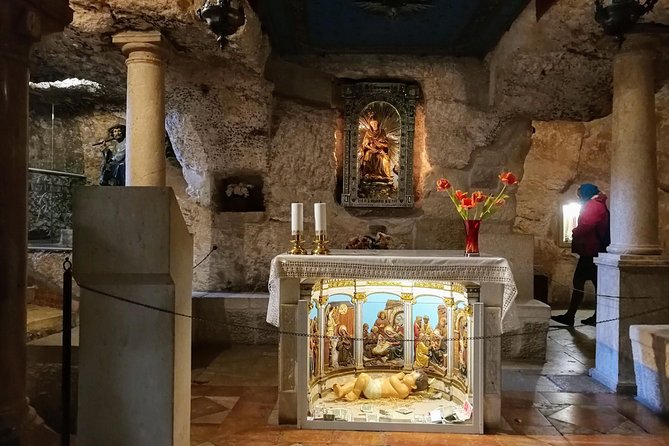 Private Day Tour: Jericho, Mount of Temptation, Hisham's Palace and Bethlehem - What the private guide adds