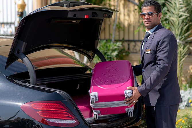 Private Dubai Airport Arrival/Departure Transfer to Dubai City - Is $13 a good value?