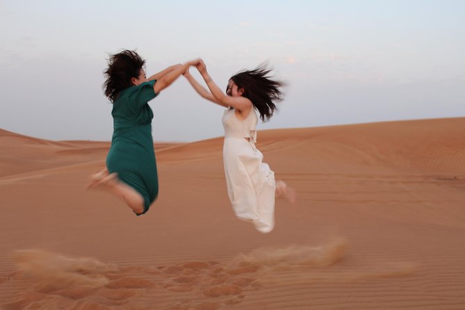 Private Evening Desert safari with BBQ Dinner & Entertainment - Red dunes and the main 4WD thrill