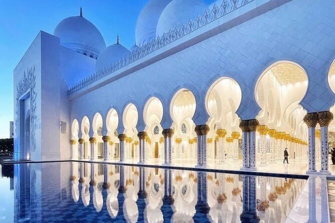 Private Full Day Tour Abu Dhabi City, Grand Mosque & Palace - Art, dates, and a taste of local shopping