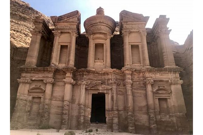 Private Full Day Tour from Amman to Petra - The long road from Amman to Petra