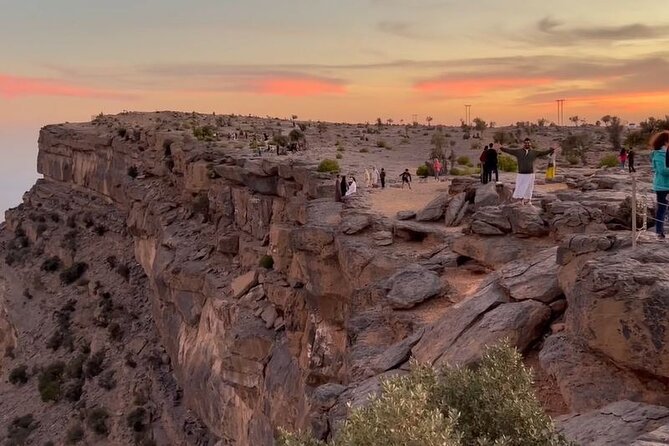 Private Overnight at Jebel Shams - 2 Days and 1 Night Tours - Day two: Bahla Fort and Jibreen Castle