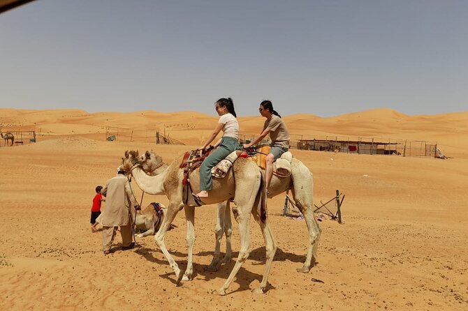 Private Overnight at Wahiba Sand Desert and Wadi Shab Tours - Sunrise, coffee, and a Bedouin house