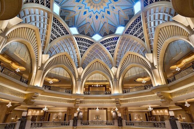 Private Sightseeing Tour in Abu Dhabi - Heritage Village offers a look at older Abu Dhabi